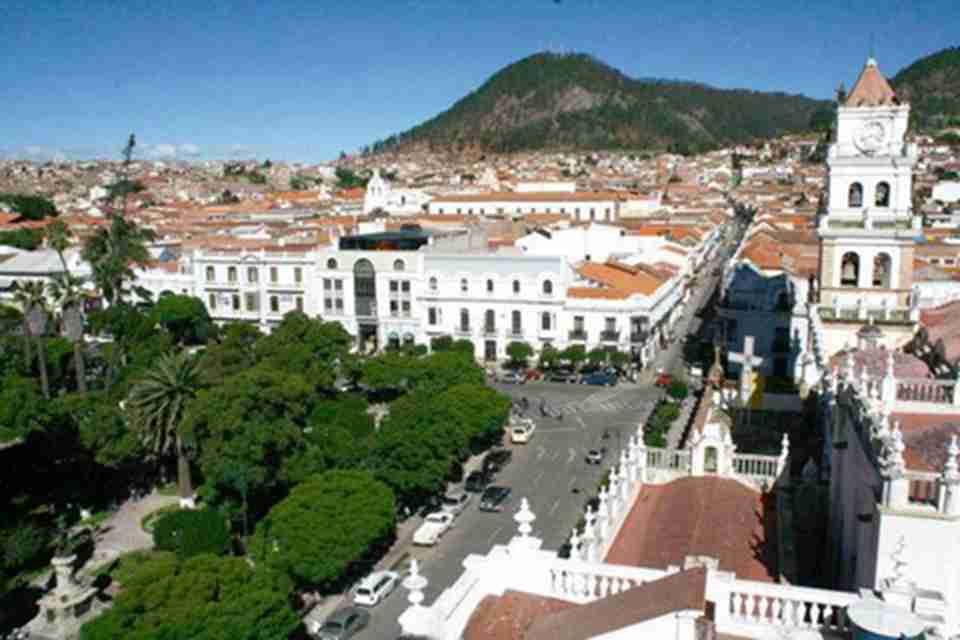 该城有“白色城市”的美誉