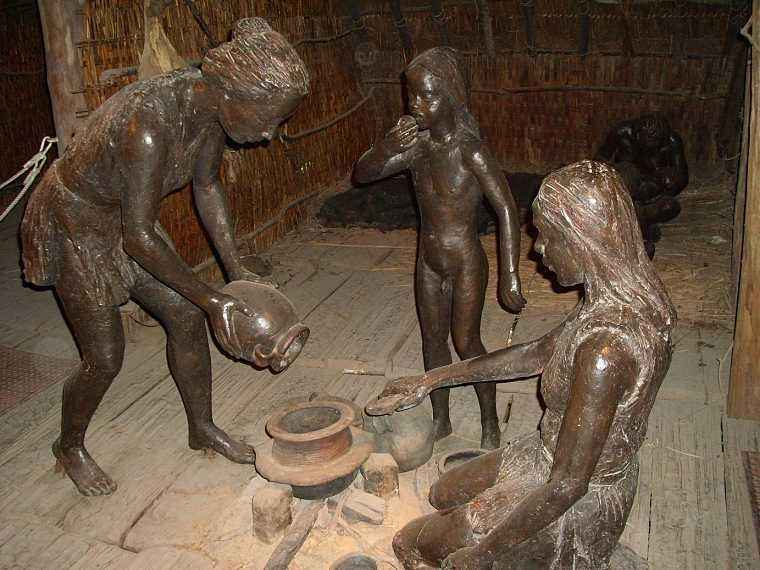 河姆渡原始居民生活距今时间多少年